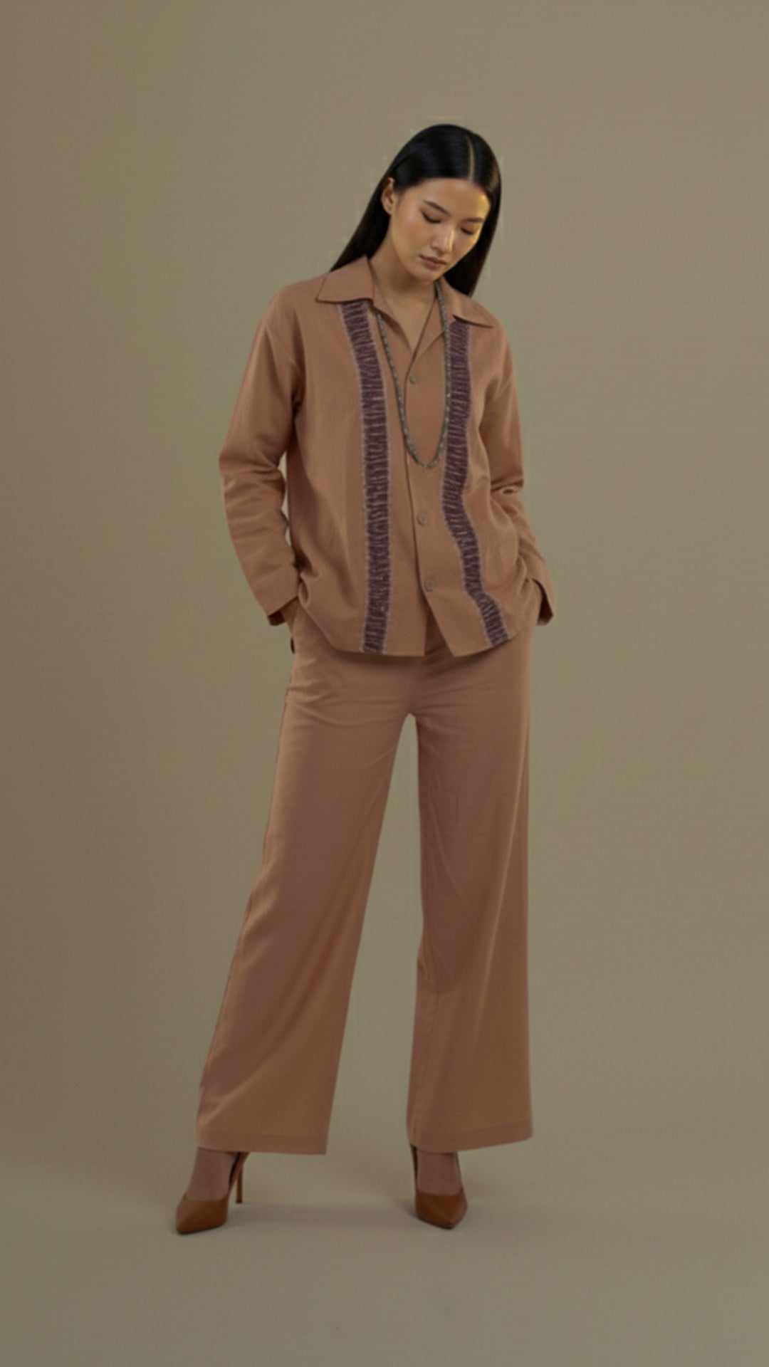 Beige Crest Shibori Set